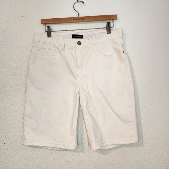 Lee‎ Flex Motion White Bermuda Denim Shorts Regular Fit, Size 14M - Picture 1 of 7